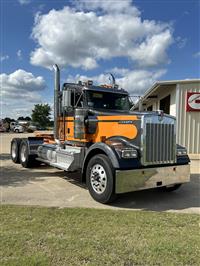 2025 Kenworth W900L