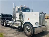 2025 Kenworth W900L