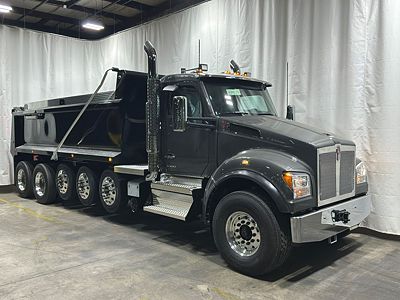 2027 Kenworth T880