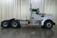 2026 Kenworth W990