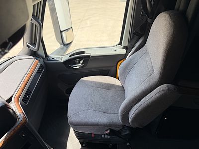2022 International LT625