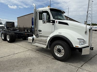 2026 Kenworth T880