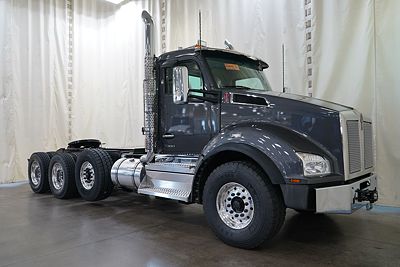 2027 Kenworth T880
