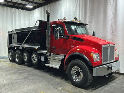 2027 Kenworth T880
