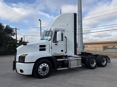 2023 Mack ANTHEM 64T