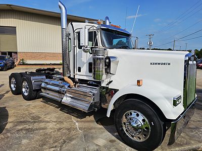2025 Kenworth W900L