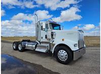 2025 Kenworth W900L