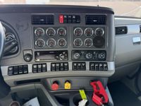 2021 Kenworth T880