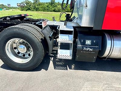 2022 Kenworth T680