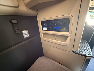 2024 Kenworth T680