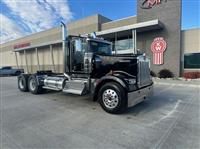 2025 Kenworth W900L