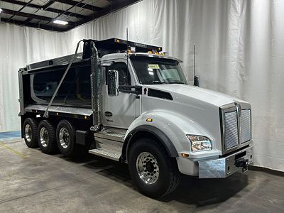 2027 Kenworth T880
