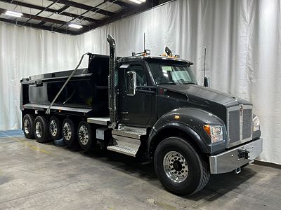2027 Kenworth T880