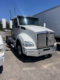 2024 Kenworth T880
