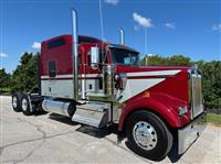 2025 Kenworth W900L