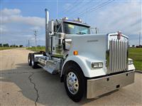 2025 Kenworth W900L