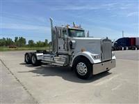 2025 Kenworth W900L