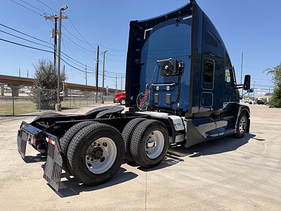 2023 Kenworth T680