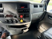 2022 Peterbilt 579
