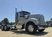 2026 Kenworth W990