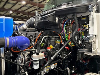 2027 Kenworth T880S