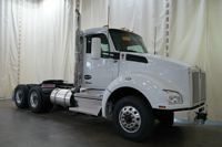 2027 Kenworth T880