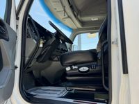 2020 Kenworth T680