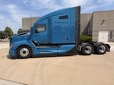 2024 Kenworth T680