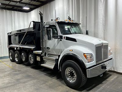 2027 Kenworth T880S