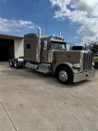 2020 Peterbilt 389