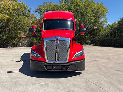 2023 Kenworth T680