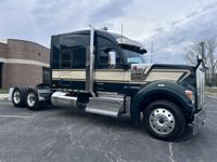 2023 Kenworth W990