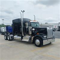 2025 Kenworth W900L