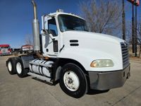 2004 Mack CX613