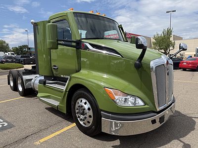 2023 Kenworth T680
