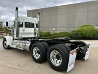 2027 Kenworth W900L
