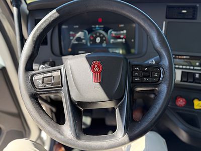 2022 Kenworth T880