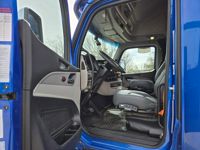 2023 Peterbilt 579