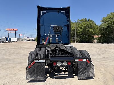 2023 Kenworth T680