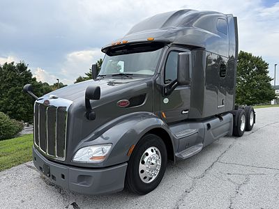 2022 Peterbilt 579