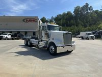 2027 Kenworth W900L