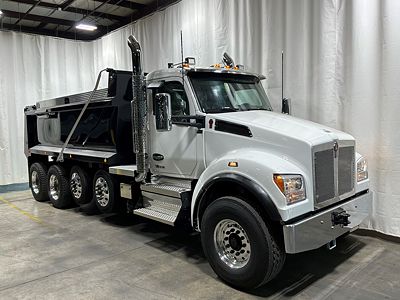 2027 Kenworth T880S