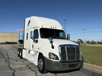 2018 Freightliner CA11648SLP