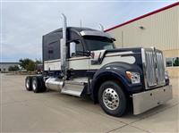 2025 Kenworth W990