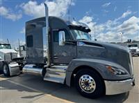 2025 Kenworth T680