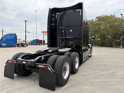 2023 Peterbilt 579