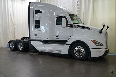 2027 Kenworth T680
