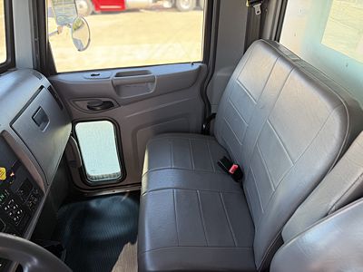 2020 Peterbilt 337
