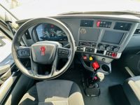 2022 Kenworth T880