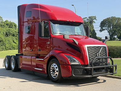 2022 Volvo VNL64T760